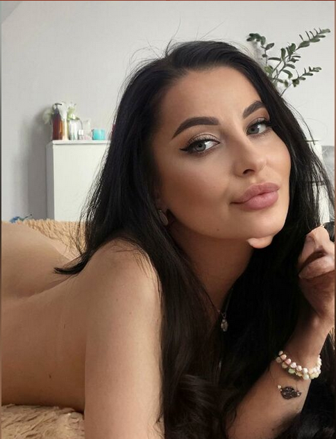 What Makes Live Cougar Webcam Sex Stand Out
